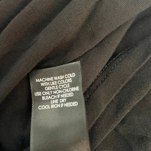 Torrid Black Sugar Dolman Skull Long Sleeve Tee Size 2 Women's - Picture 9 of 9